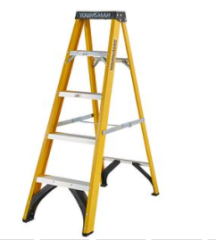 FIBREGLASS STEPLADDER 5 TREAD