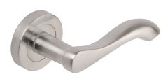 Venus Lever Round Rose Door Handle - Satin Chrome