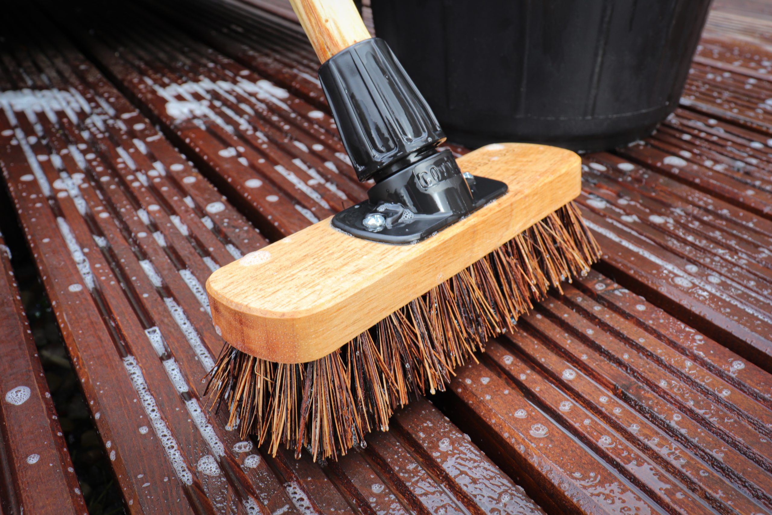 clean decking 