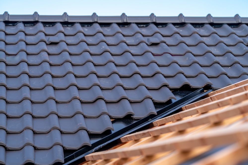 how to clean roof tiles 