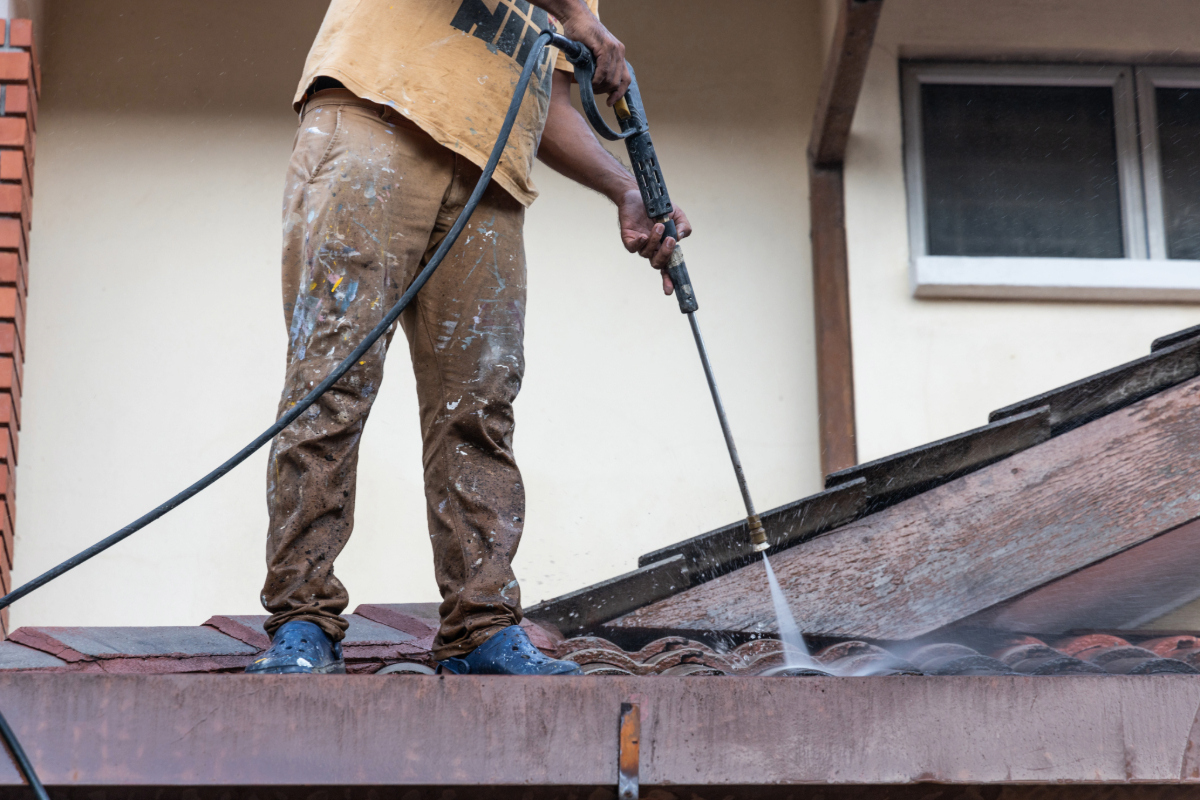 How To Clean Roof Tiles 